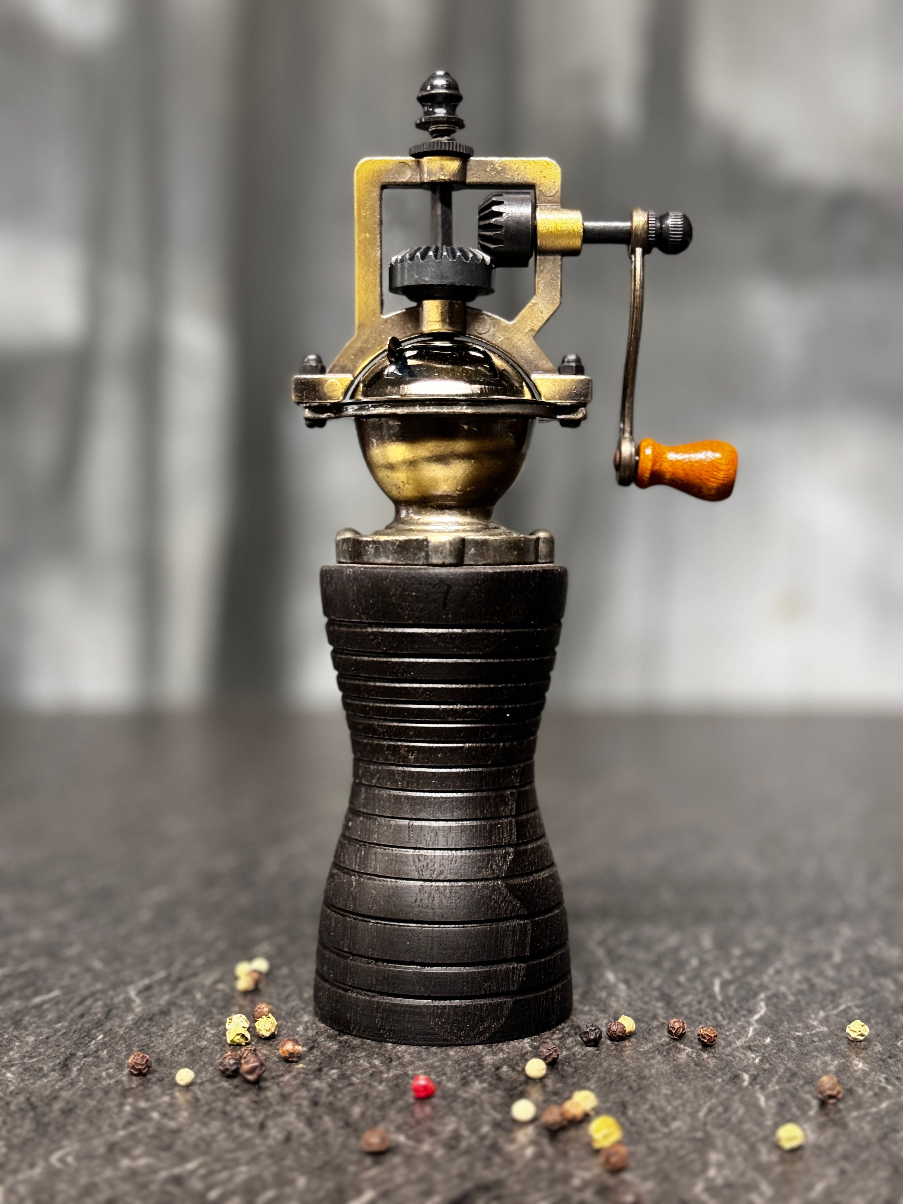 Pfeffermühle aus Edelkastanie