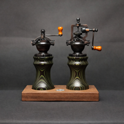 Bundle Pfeffermühle und Salzmühle REZYWOOD Camo Maser mit Sockel