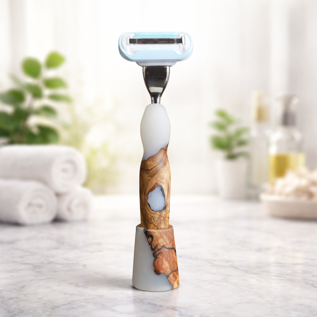 Ladyshave aus Olivenholz & Epoxidharz – Weiss