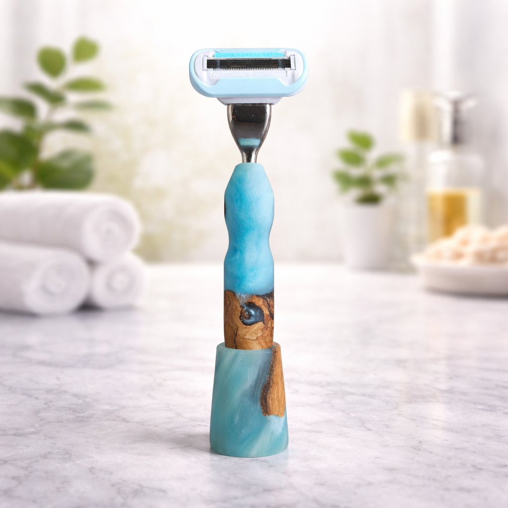 Ladyshave aus Olivenholz & Epoxidharz – Ice Blue