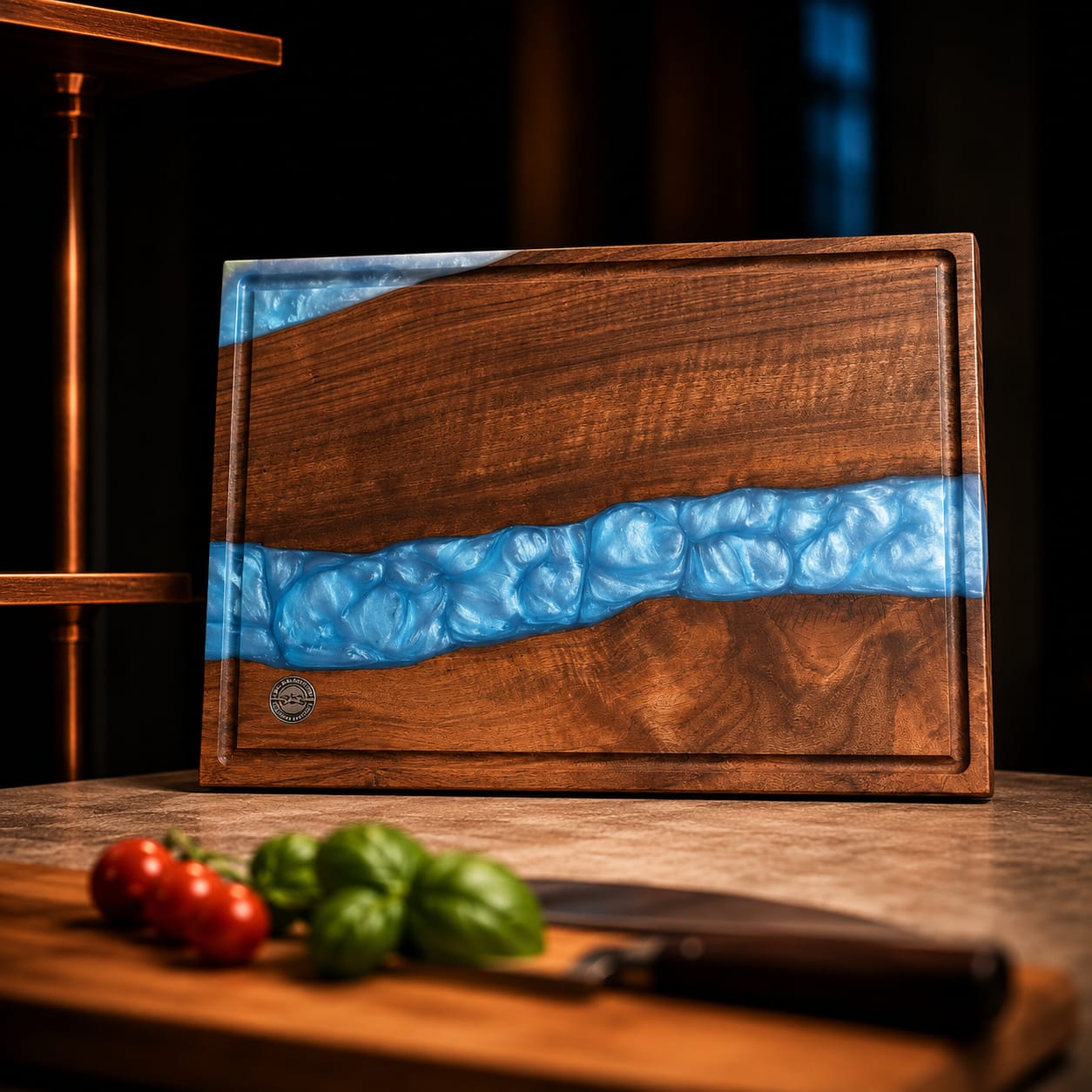 Premium Schneidebrett Nussbaum Hellblau – 43 × 31 × 3 cm