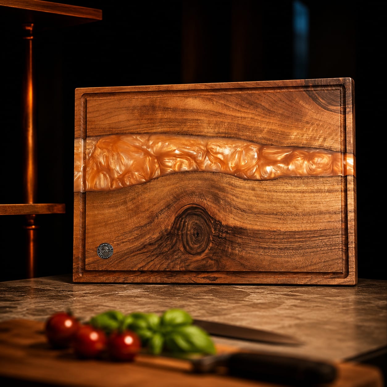 Premium Schneidebrett Nussbaum  Gold/Beige – 43 × 31 × 3 cm