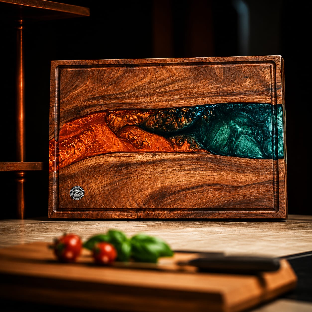 Premium Schneidebrett Nussbaum Orangegrün – 43 × 31 × 3 cm